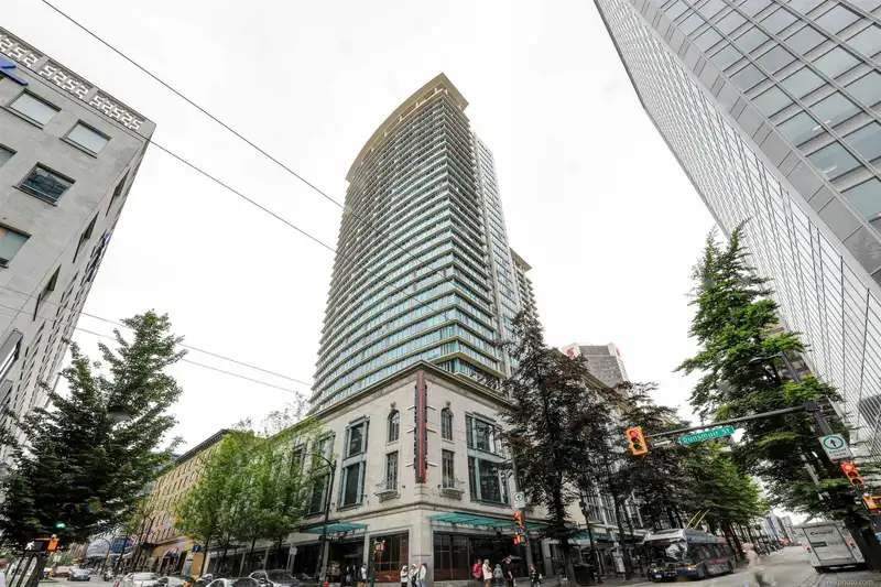 2611 610 GRANVILLE STREET - photo 1 of 16