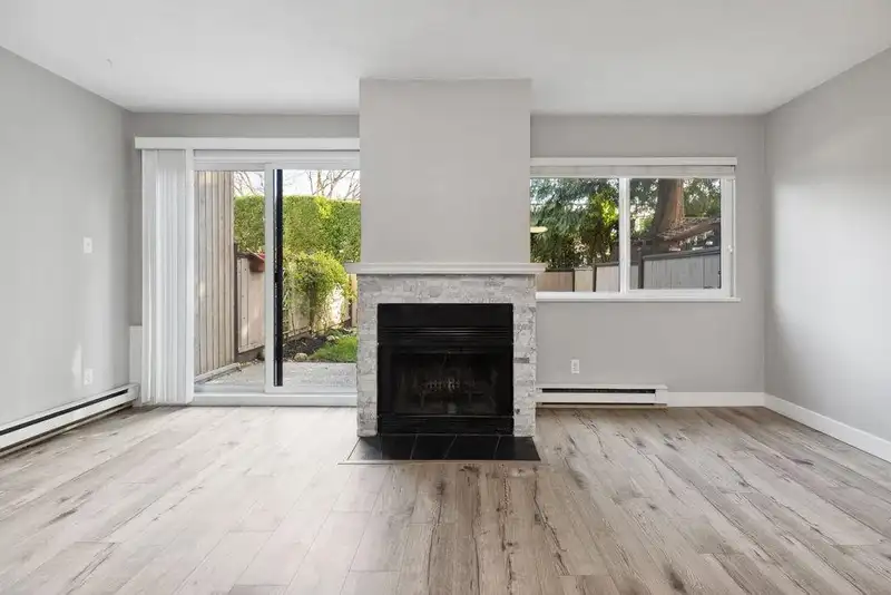 153 27044 32 AVENUE - photo 2 of 40