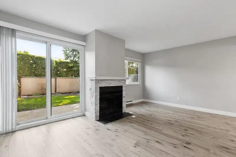 153 27044 32 AVENUE - photo 3 of 40