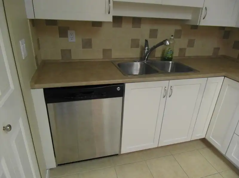 504 2700 MCCALLUM ROAD - photo 4 of 22