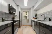 4 33293 E BOURQUIN CRESCENT - thumbnail 4