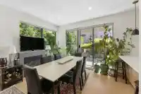 2242 MARINE DRIVE - thumbnail 3
