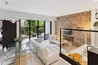 109 300 SALTER STREET - thumbnail 2