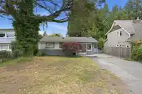5857 16 AVENUE - thumbnail 1