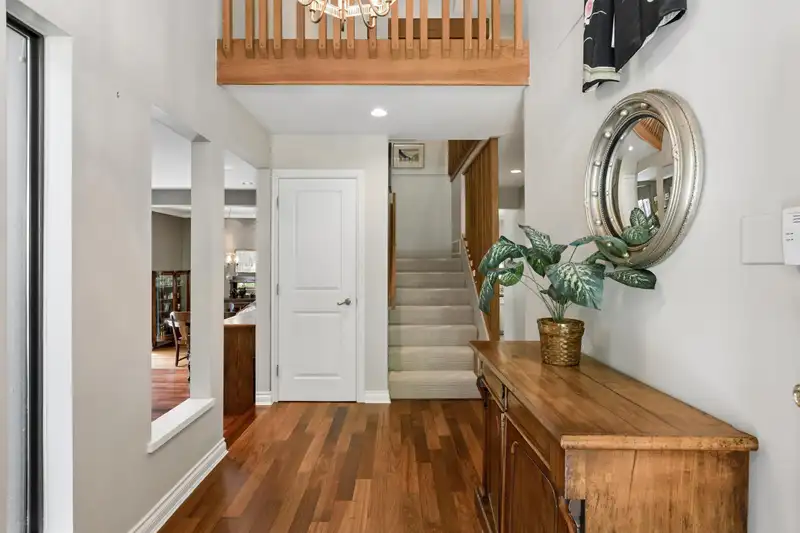 396 MATHERS AVENUE - photo 3 of 40