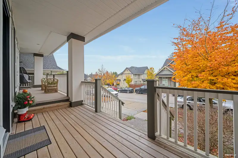 16076 28A AVENUE - photo 3 of 40