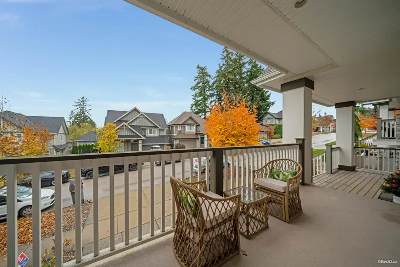 16076 28A AVENUE - photo 4 of 40