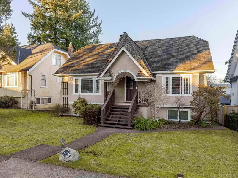 3229 W 24TH AVENUE - photo 2 of 29