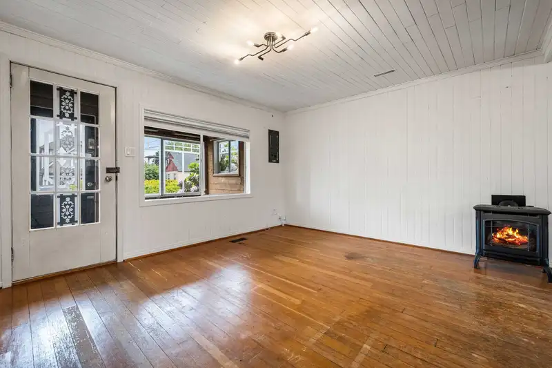45748 LEWIS AVENUE - photo 4 of 39
