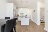 512 20696 EASTLEIGH CRESCENT - thumbnail 4