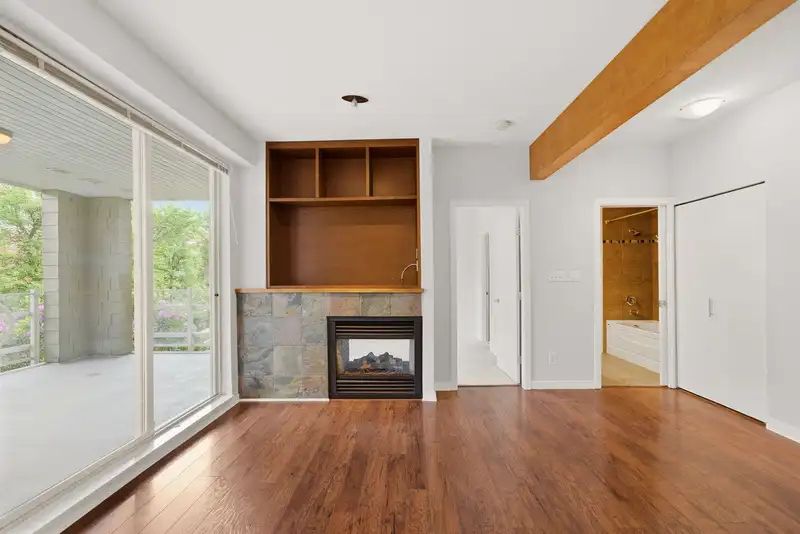 318 560 RAVEN WOODS DRIVE - photo 3 of 40