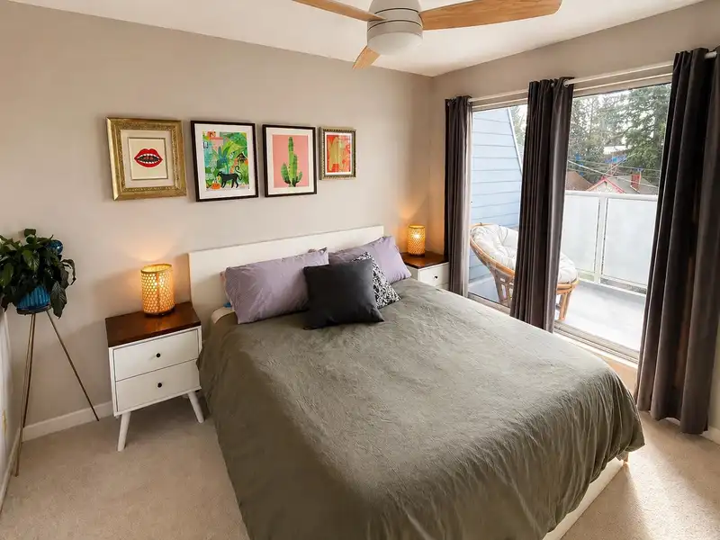 3 1510 E 3RD AVENUE - photo 2 of 26