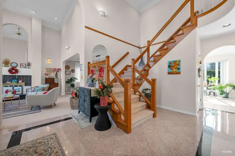 3620 RAYMOND AVENUE - photo 4 of 40