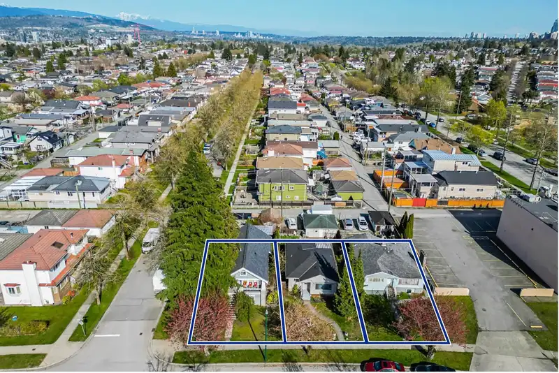 4424 RUPERT STREET - photo 2 of 4