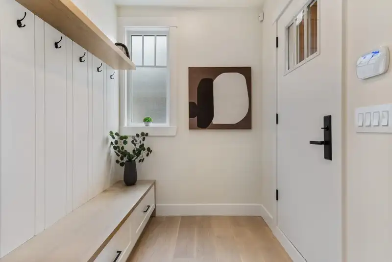 104 235 LEBLEU STREET - photo 3 of 37