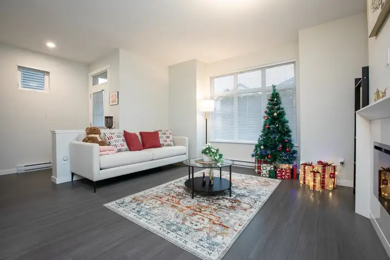 62 3400 DEVONSHIRE AVENUE - photo 4 of 34