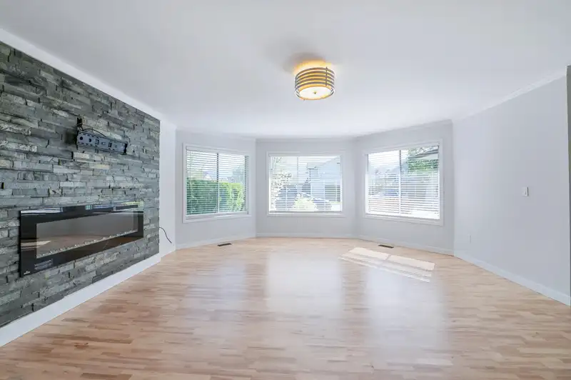 5937 CAMBRIDGE STREET - photo 4 of 39
