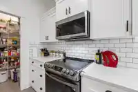 7051 196B STREET - thumbnail 11