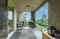 301 560 RAVEN WOODS DRIVE - thumbnail 1