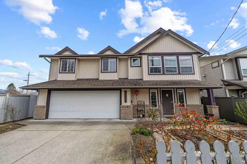 11982 230 STREET - photo 1 of 40