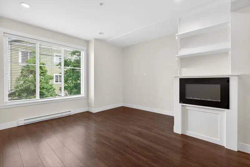 34 21150 76A AVENUE - photo 4 of 32