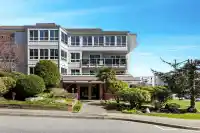 303 1322 MARTIN STREET - thumbnail 1