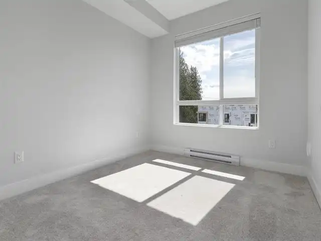 310 19825 54 AVE AVENUE - photo 3 of 7
