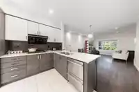 28 7691 BRIDGE STREET - thumbnail 7