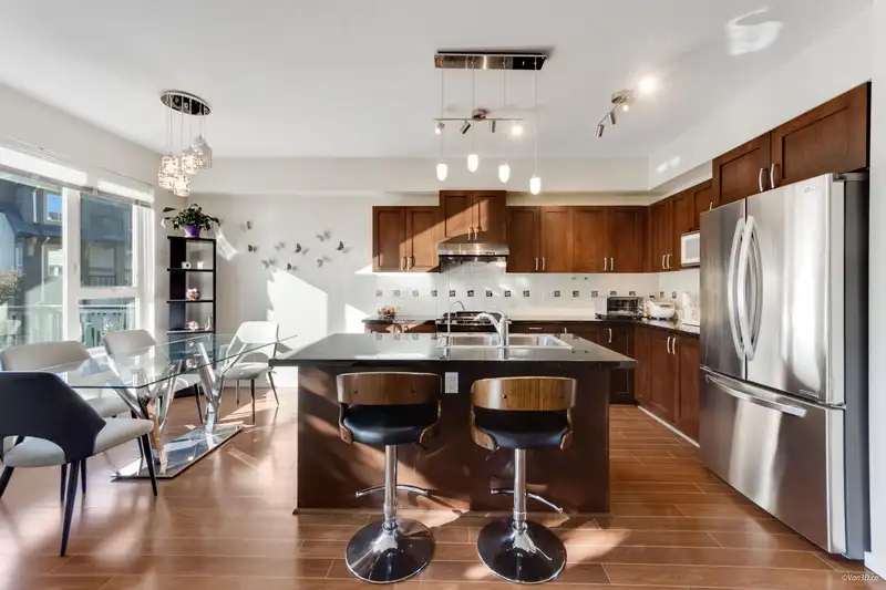 160 3105 DAYANEE SPRINGS BOULEVARD - photo 3 of 40