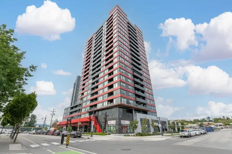 1012 10626 CITY PARKWAY - photo 1 of 35