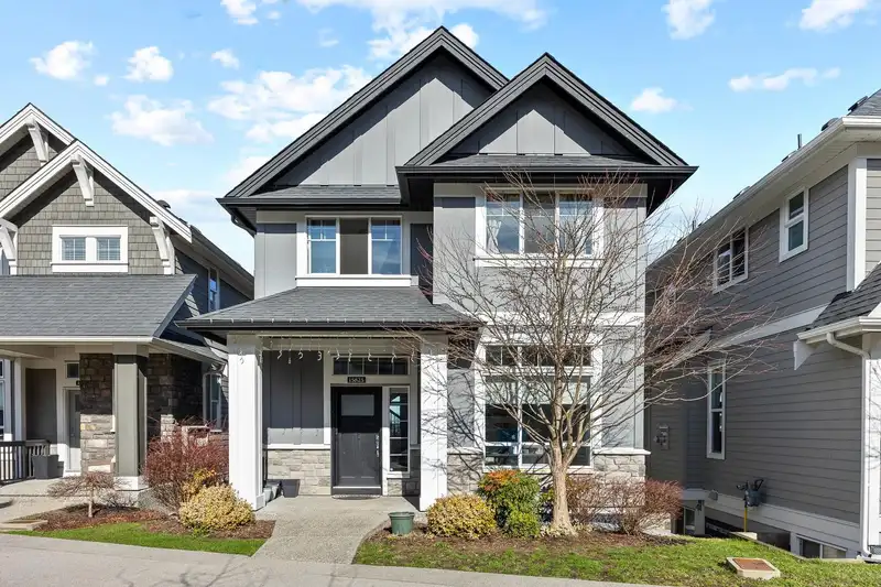 15825 WILLS BROOK WAY - photo 1 of 29