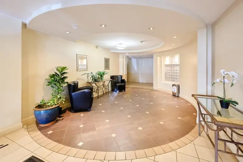 105 2226 W 12TH AVENUE - photo 2 of 33