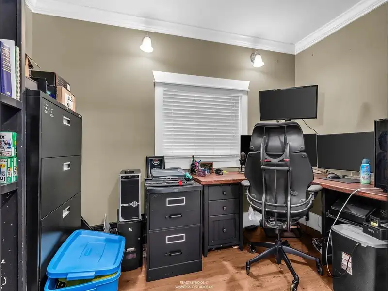 822 E 22ND AVENUE - photo 4 of 22