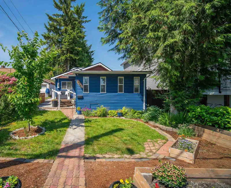 32931 1 AVENUE - photo 1 of 39
