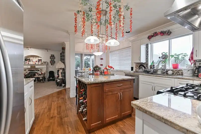 31466 JEAN COURT - photo 4 of 33