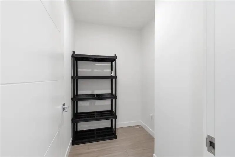 104 438 W KING EDWARD AVENUE - photo 4 of 39