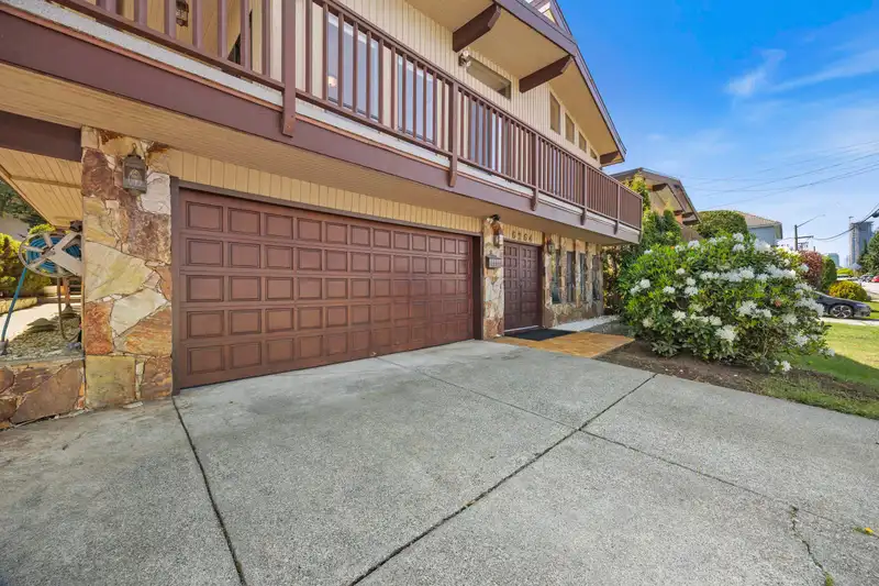 6264 BRYANT STREET - photo 3 of 40