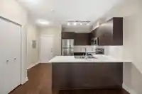 305 20460 DOUGLAS CRESCENT - thumbnail 2