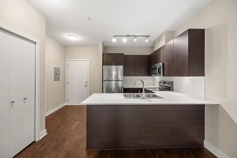 305 20460 DOUGLAS CRESCENT - photo 2 of 30