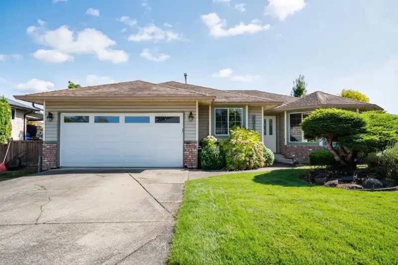 6310 171 STREET - photo 1 of 25