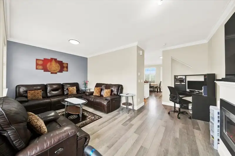 1 6350 142 STREET - photo 3 of 40