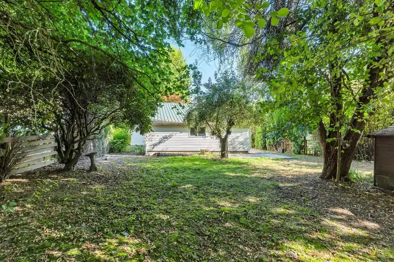 46054 ROBERTSON AVENUE - photo 1 of 30