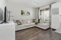 88 5551 ADMIRAL WAY - thumbnail 15