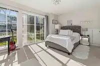 88 5551 ADMIRAL WAY - thumbnail 18