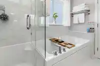88 5551 ADMIRAL WAY - thumbnail 25