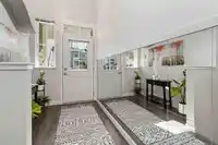 88 5551 ADMIRAL WAY - thumbnail 4