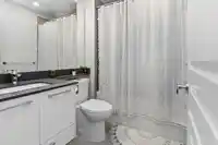 88 5551 ADMIRAL WAY - thumbnail 31