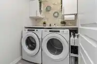 88 5551 ADMIRAL WAY - thumbnail 32