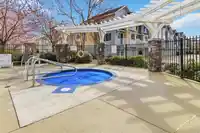 88 5551 ADMIRAL WAY - thumbnail 37
