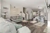 88 5551 ADMIRAL WAY - thumbnail 5
